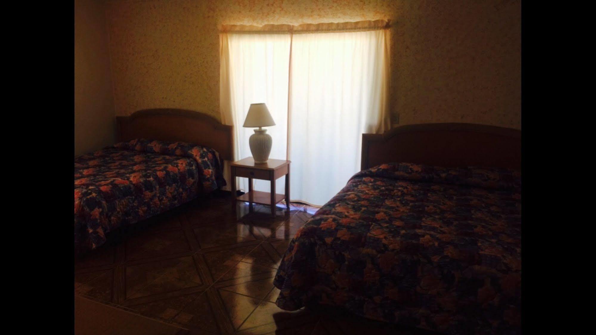 La Cueva Del Pirata Hotel Camalú Kültér fotó