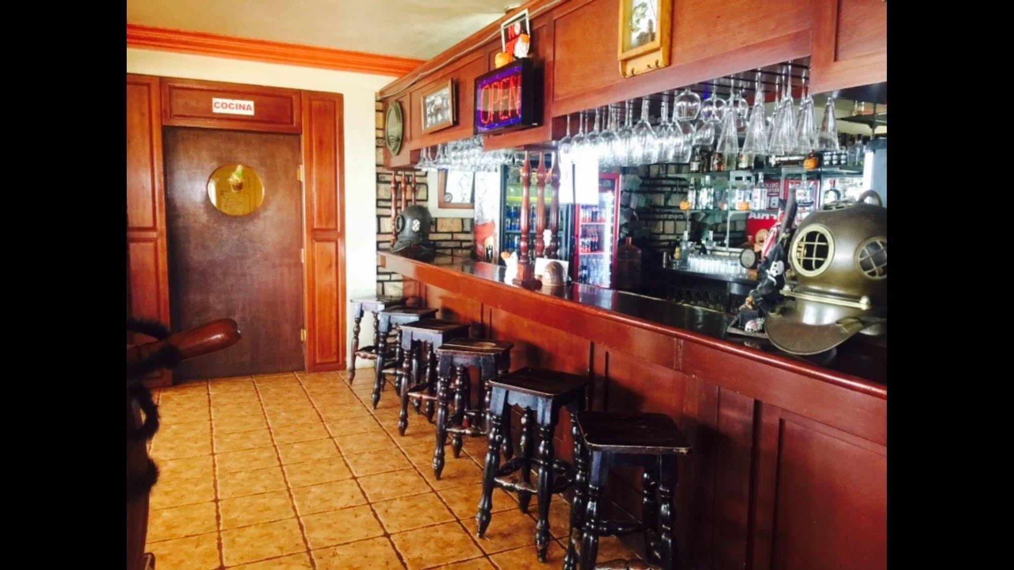 La Cueva Del Pirata Hotel Camalú Kültér fotó